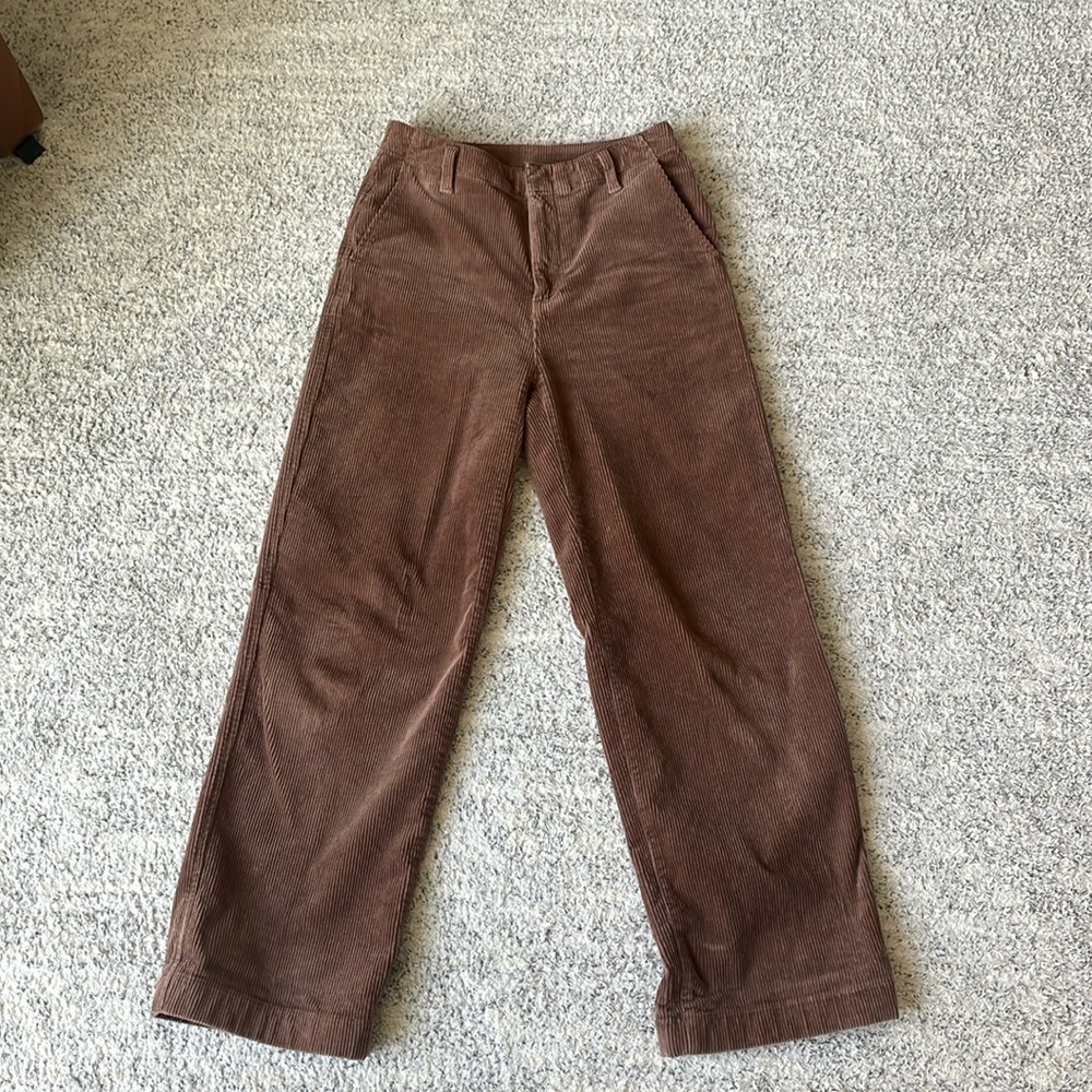 Gap Mid-rise corduroy wide leg pants